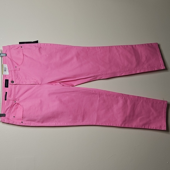 Charter Club Woman's Lexington Straight Leg Pink Jeans Size 14 NWT - Picture 1 of 6